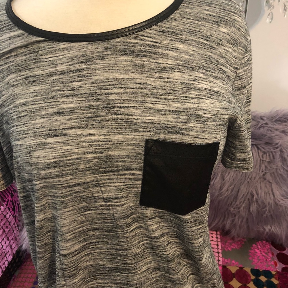 Grey with black pocket Short Sleeve Shirt - Picture 3 of 4